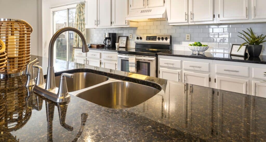 Choosing the Right Countertop Material for Your Kitchen Renovation